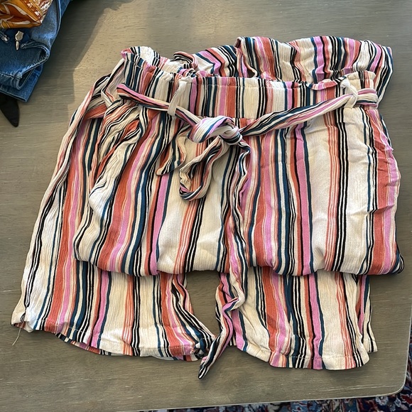 Striped pants - Picture 2 of 3